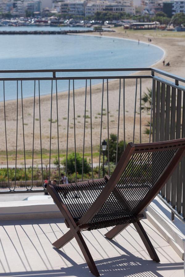 V77 Seafront Suites Rétino Exterior foto